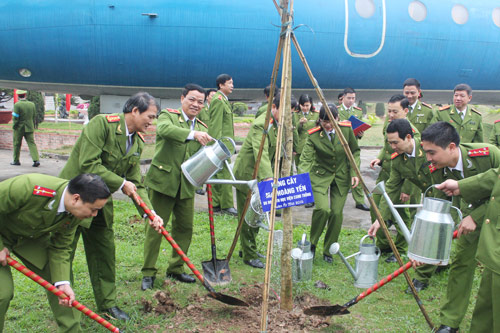 Êv88 chào đón năm mới 2026 tổ chức các hoạt động văn hóa chào xuân Ất Mùi 2015 và triển khai Ngày hội đọc sách